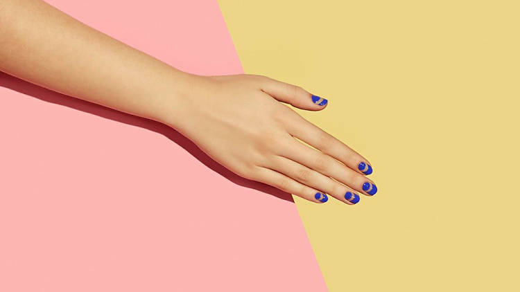 Nail Salons In Nyc For Manicures Pedicures And Nail Designs