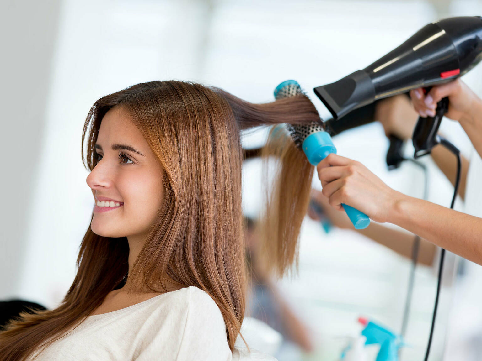 Find a blow dry bar in NYC for great hair styles