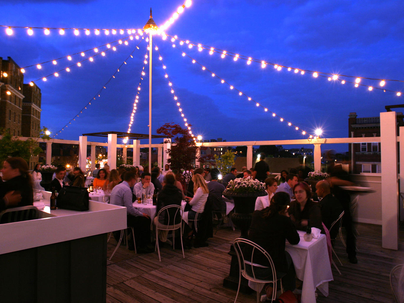 Best rooftop bars in Washington, DC for outdoor drinking