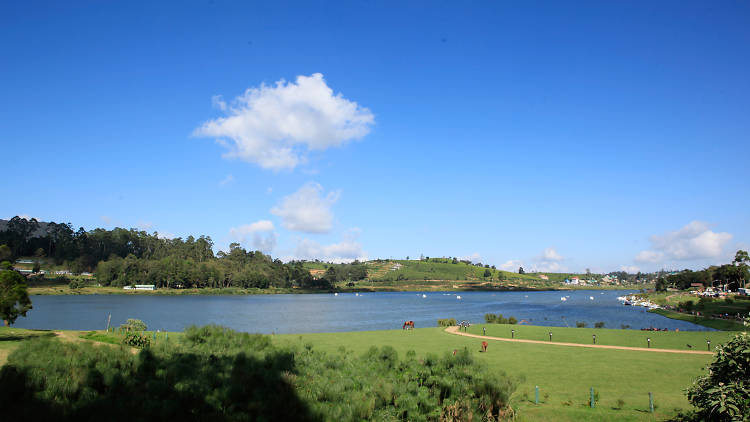 Gregory Lake in Nuwara Eliya