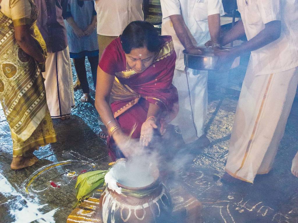 Welcoming the New Year (Avurudu) in Sri Lanka