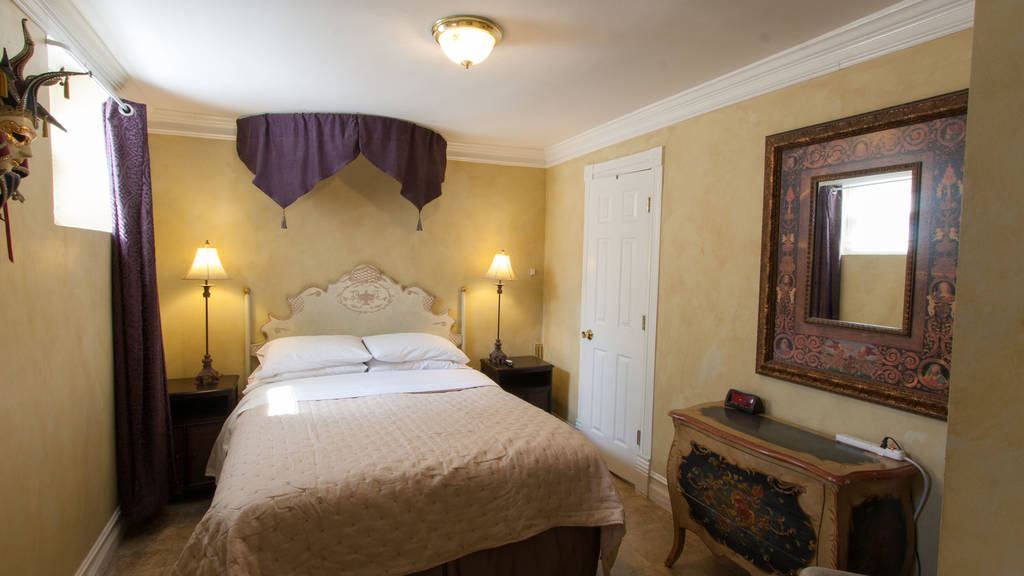 The Villa Toscana Hotels in Boystown, Chicago