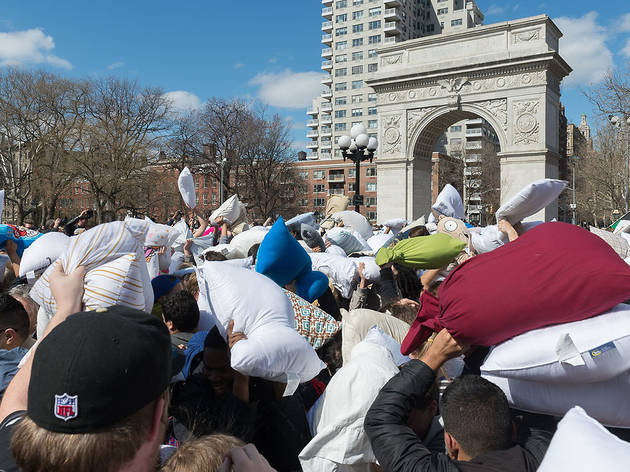 Pillow Fight Nyc Guide Including How To Participate