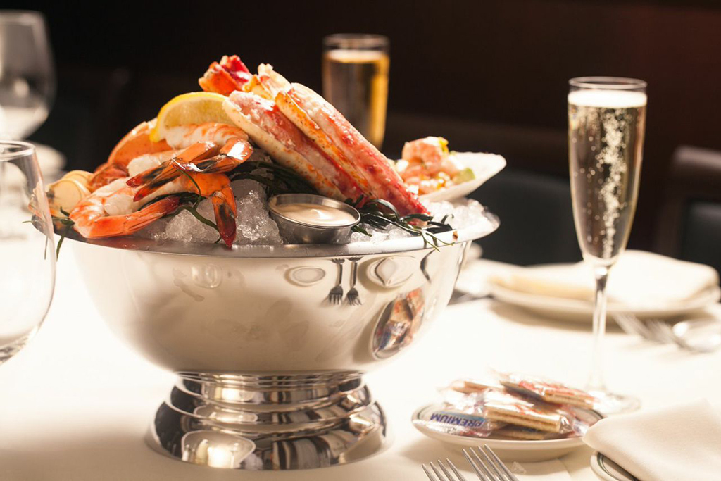 Best Seafood Restaurants In America For Fish Lobster And Crab The Best Seafood Restaurants In Las Vegas