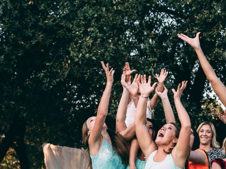 9 things that happen when you're single during wedding season