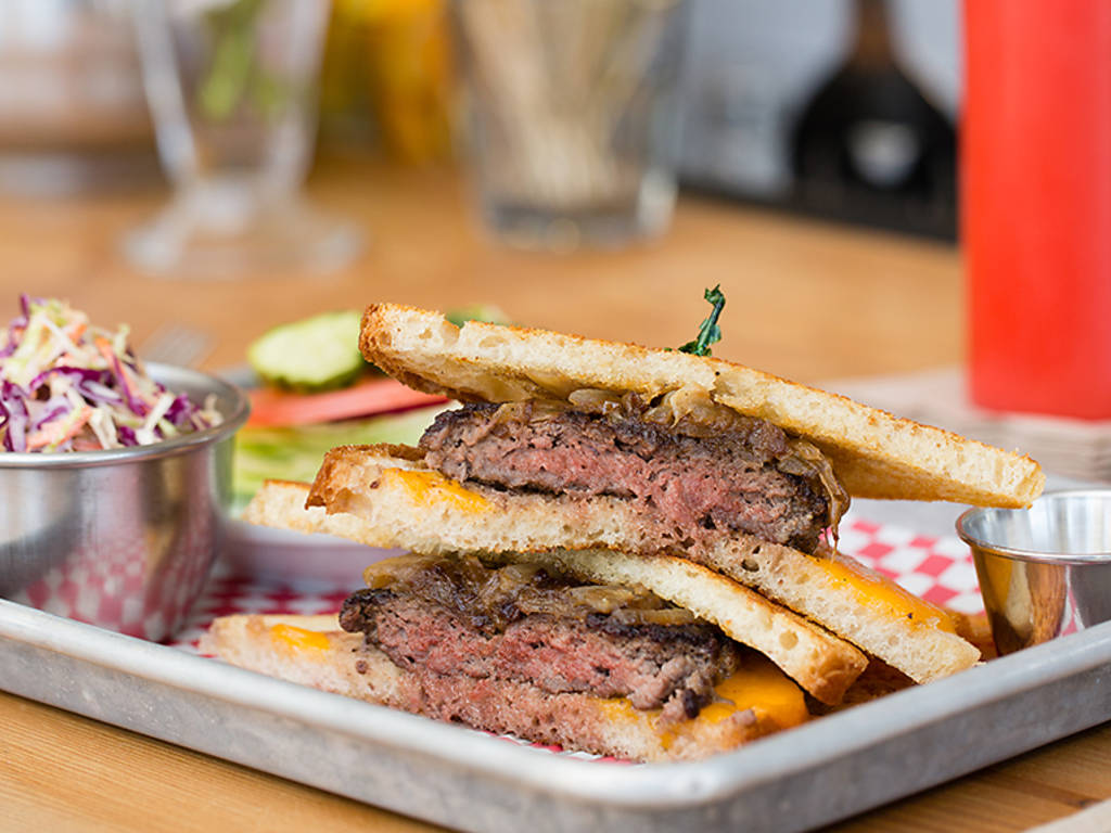 27 Best Burgers in Los Angeles, Ranked