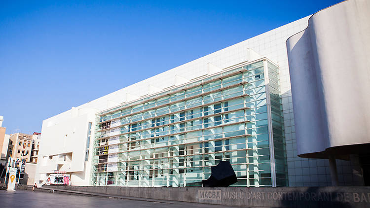 Plaça dels Àngels and MACBA