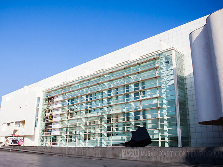 Plaça dels Àngels and MACBA