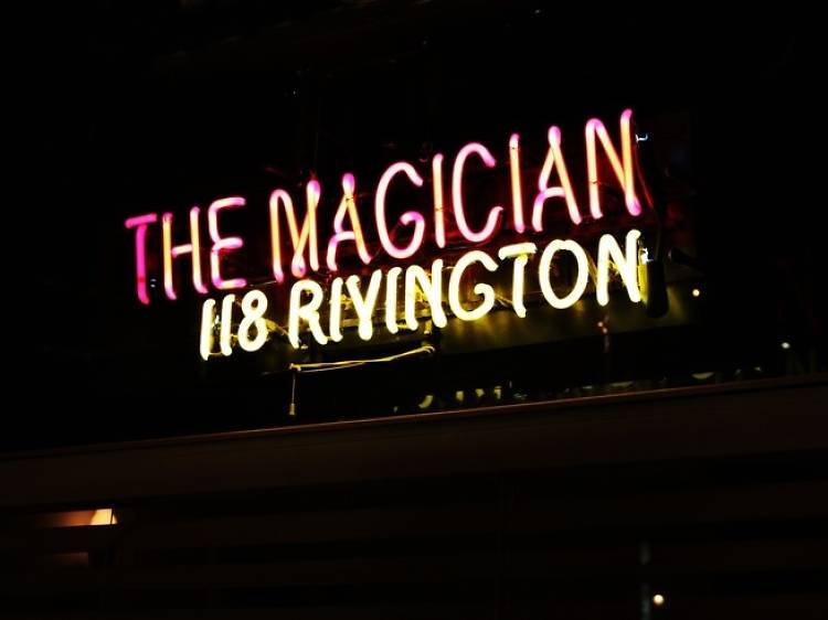 5pm-6pm—snag $3.50 well drinks at the Magician