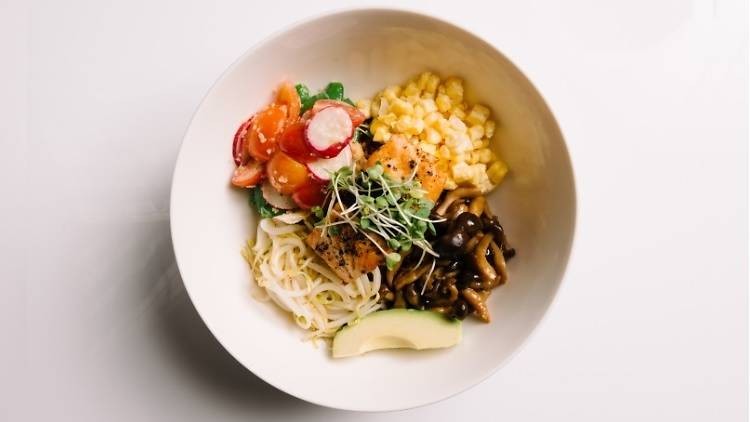 Pan-seared donburi salmon