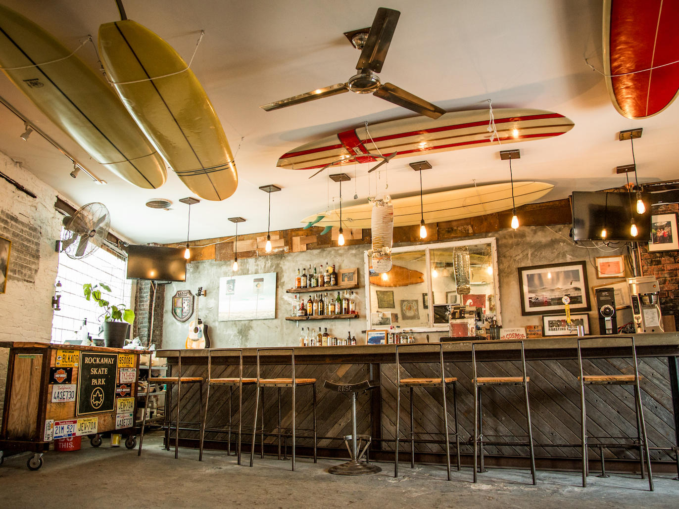 NYC's 26 best outdoor bars for drinks outside this season