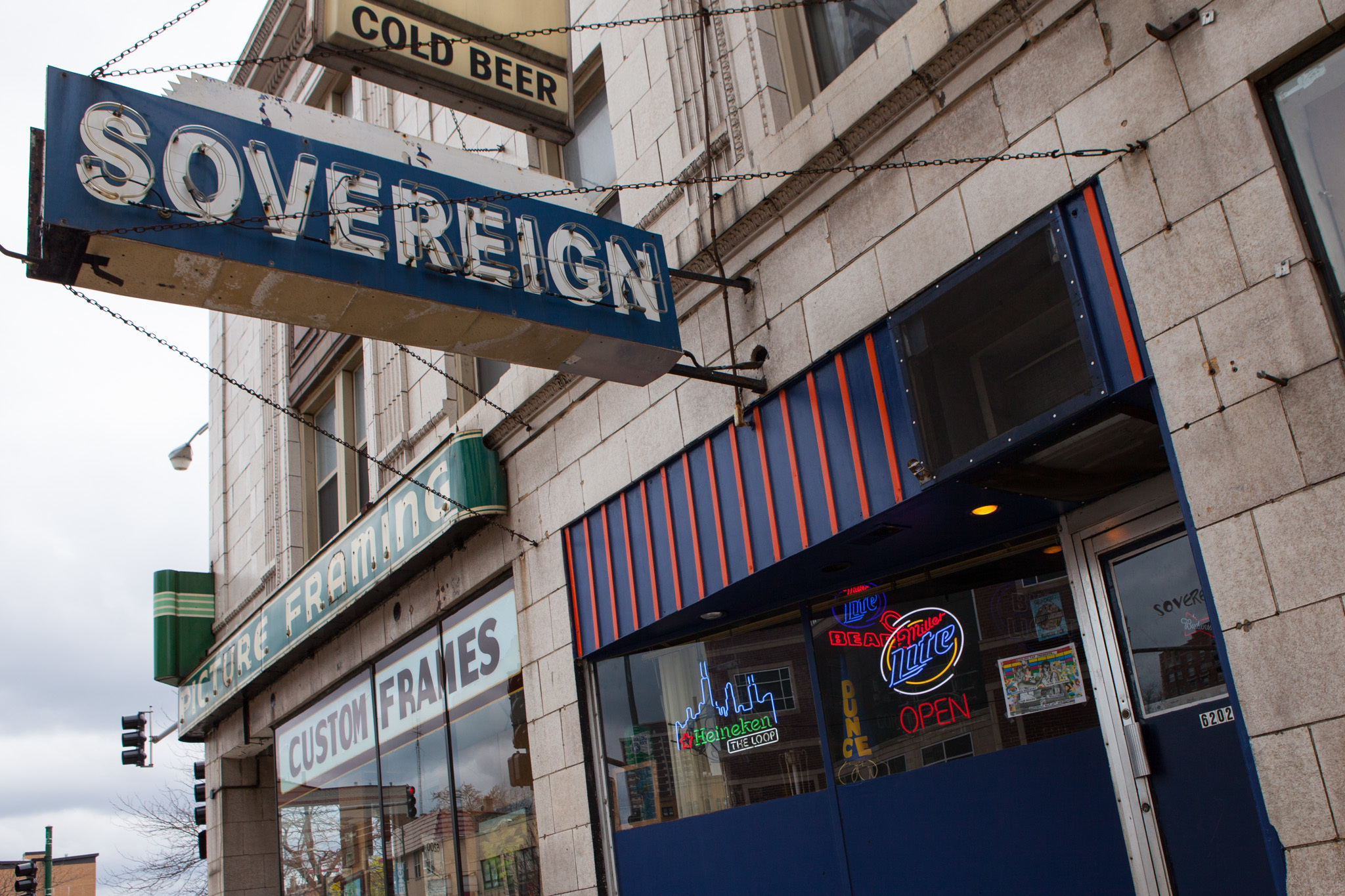 Sovereign Liquors Bars in Edgewater, Chicago