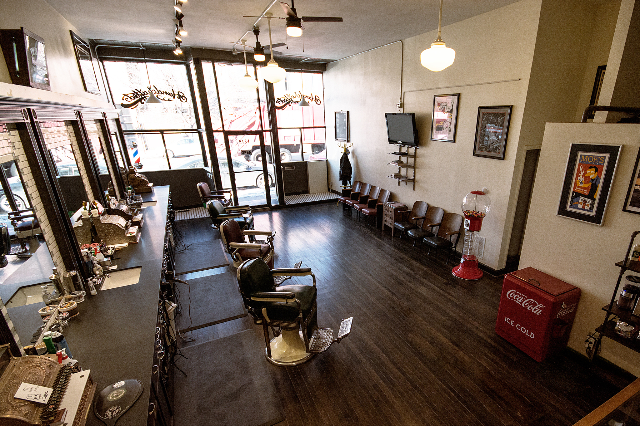 Handcrafted Barbershop  Health and beauty in River West 