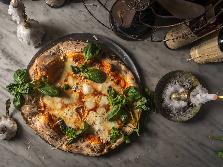 LUCALI basil pizza