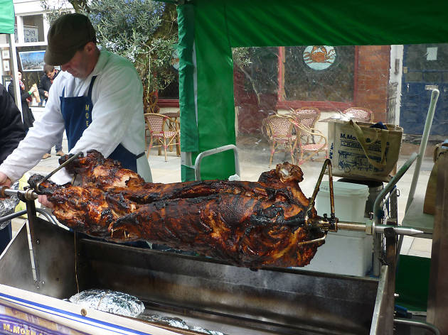 Moen's Hog Roast Moen's Hog Roast