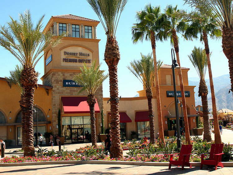 las vegas premium outlets logo