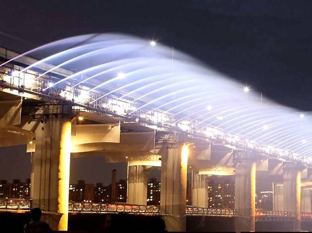 반포대교 무지개 분수 Banpo Bridge Moonlight Rainbow Fountain