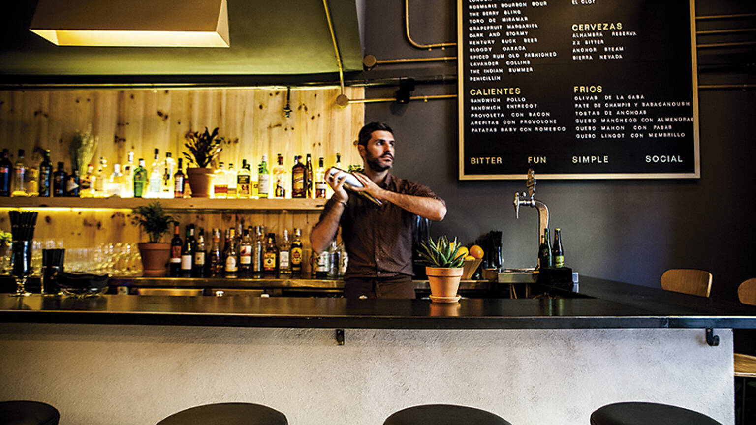 Bitter Cocktail Bar Bars and pubs in Sant Antoni, Barcelona