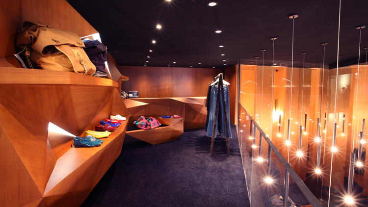 Louis Vuitton Seoul Shinsegae Kangnam Shoes store, Korea