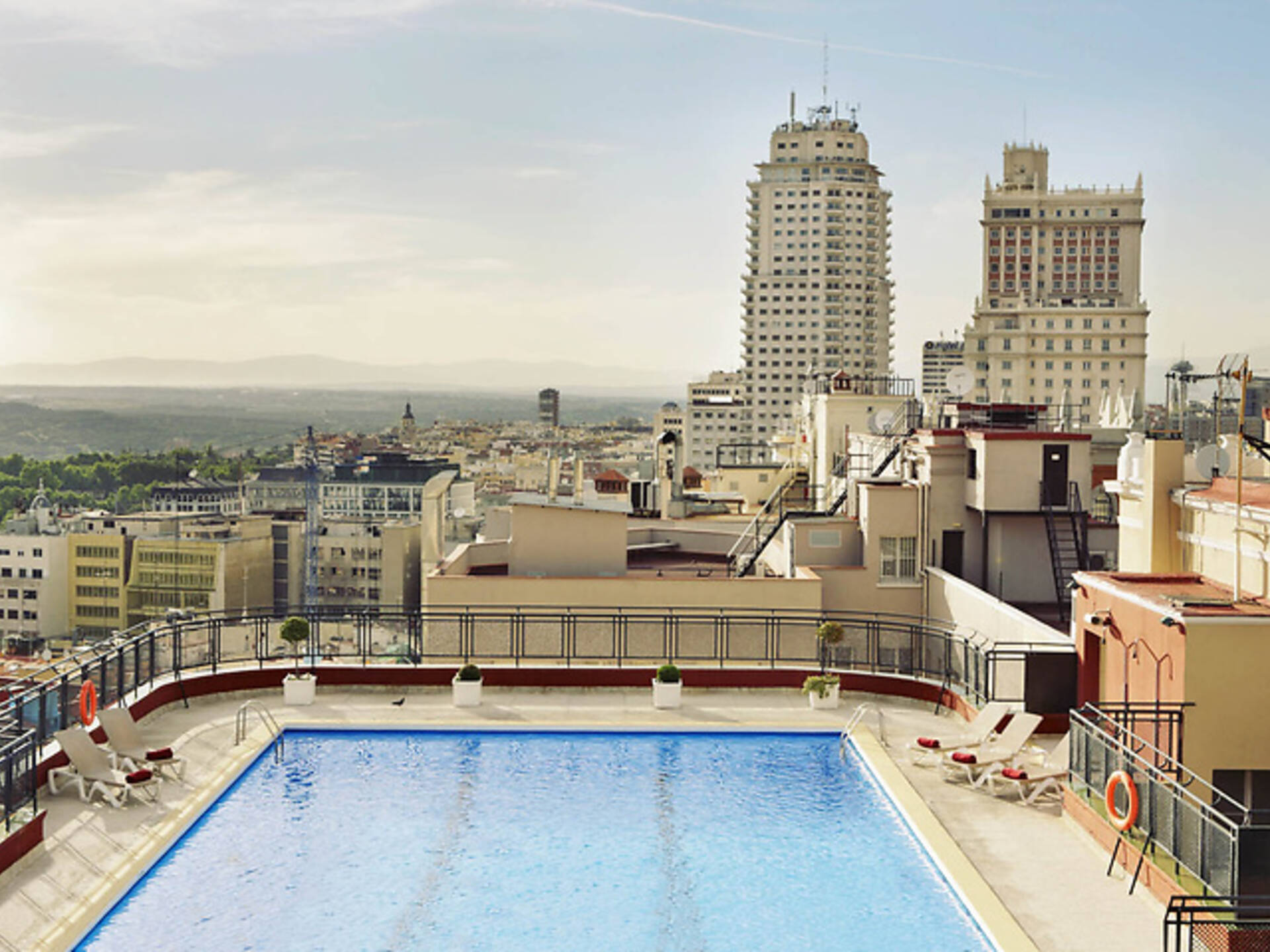 The best swimming pools in Madrid, with prices and timetables