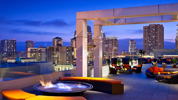 Check out the 24 best rooftop bars in America