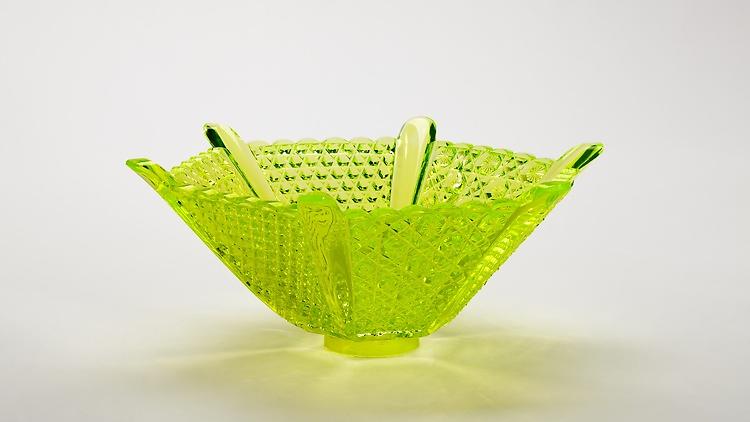 Coupe jaune dichroïque, Baccarat Coupe jaune dichroïque, Baccarat