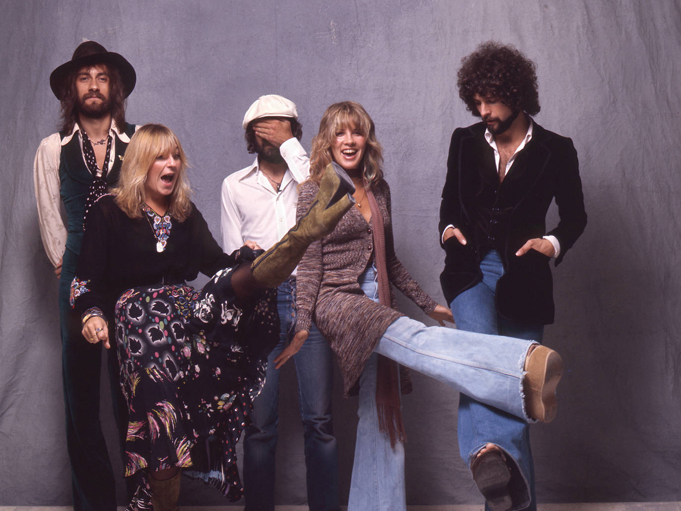 15 Amazing Pictures Of Fleetwood Mac, From 1969 To Now