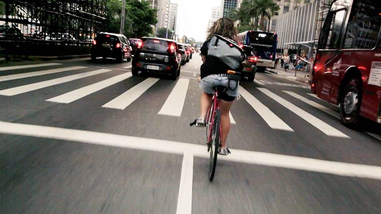 Carril bici tallat