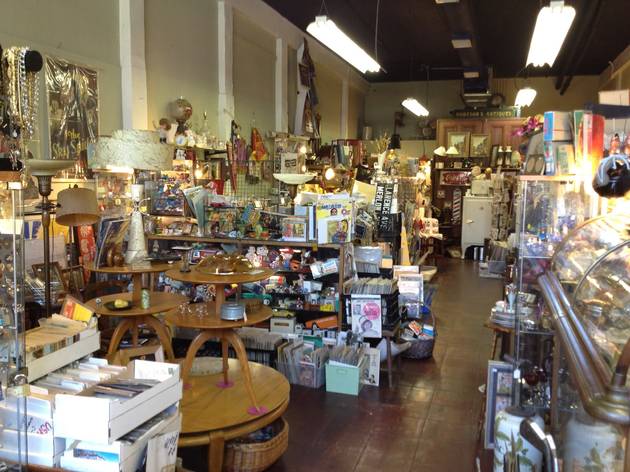 Hodgson's Antiques | Shopping in South Pasadena, Los Angeles