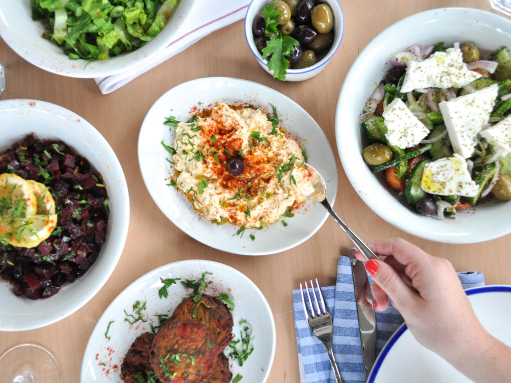 London’s Best Greek Restaurants |16 Joints to Eat like a Greek God