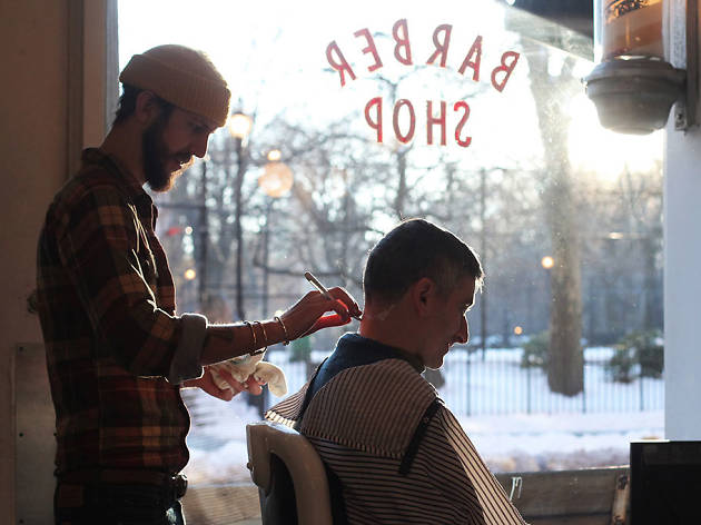 Barber Shops In Nyc Where You Can Get A Hot Shave