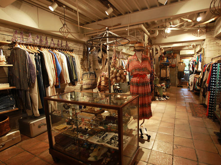 Japanese vintage 2025 clothing stores