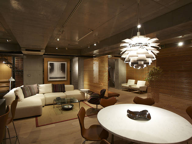 REPUBLIC OF FRITZ HANSEN STORE AOYAMA REPUBLIC OF FRITZ HANSEN STORE AOYAMA