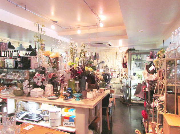 F.O.B COOP 広尾本店 F.O.B COOP 広尾本店