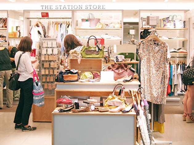 THE STATION STORE UNITED ARROWS LTD. エチカ表参道店 THE STATION STORE UNITED ARROWS LTD. エチカ表参道店