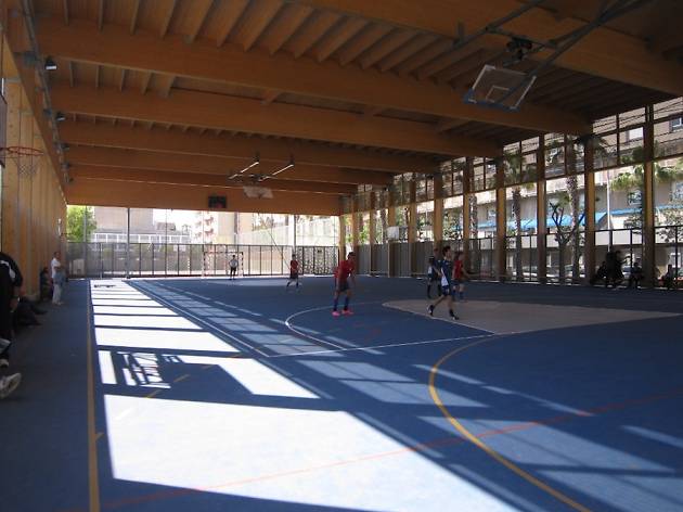 Pista Poliesportiva Parc de la Maquinista Pista Poliesportiva Parc de la Maquinista