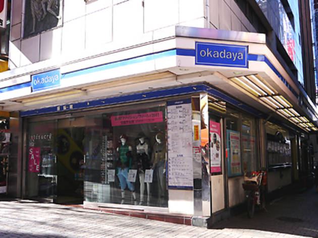 オカダヤ 新宿本店 オカダヤ 新宿本店