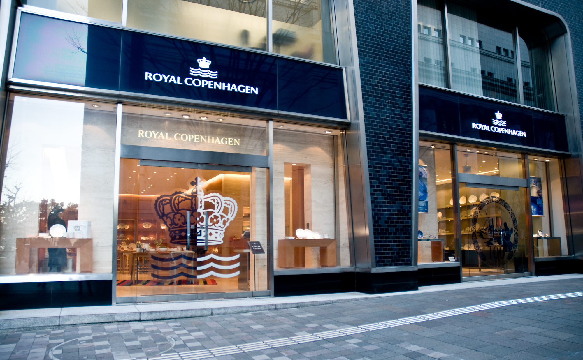 ロイヤル コペンハーゲン 本店