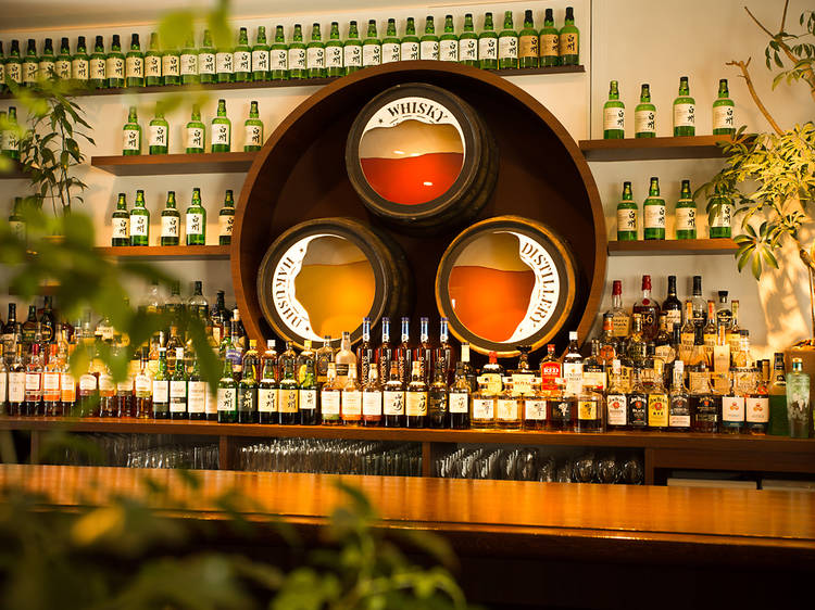 Where To Drink Japanese Whisky In Tokyo Time Out Tokyo