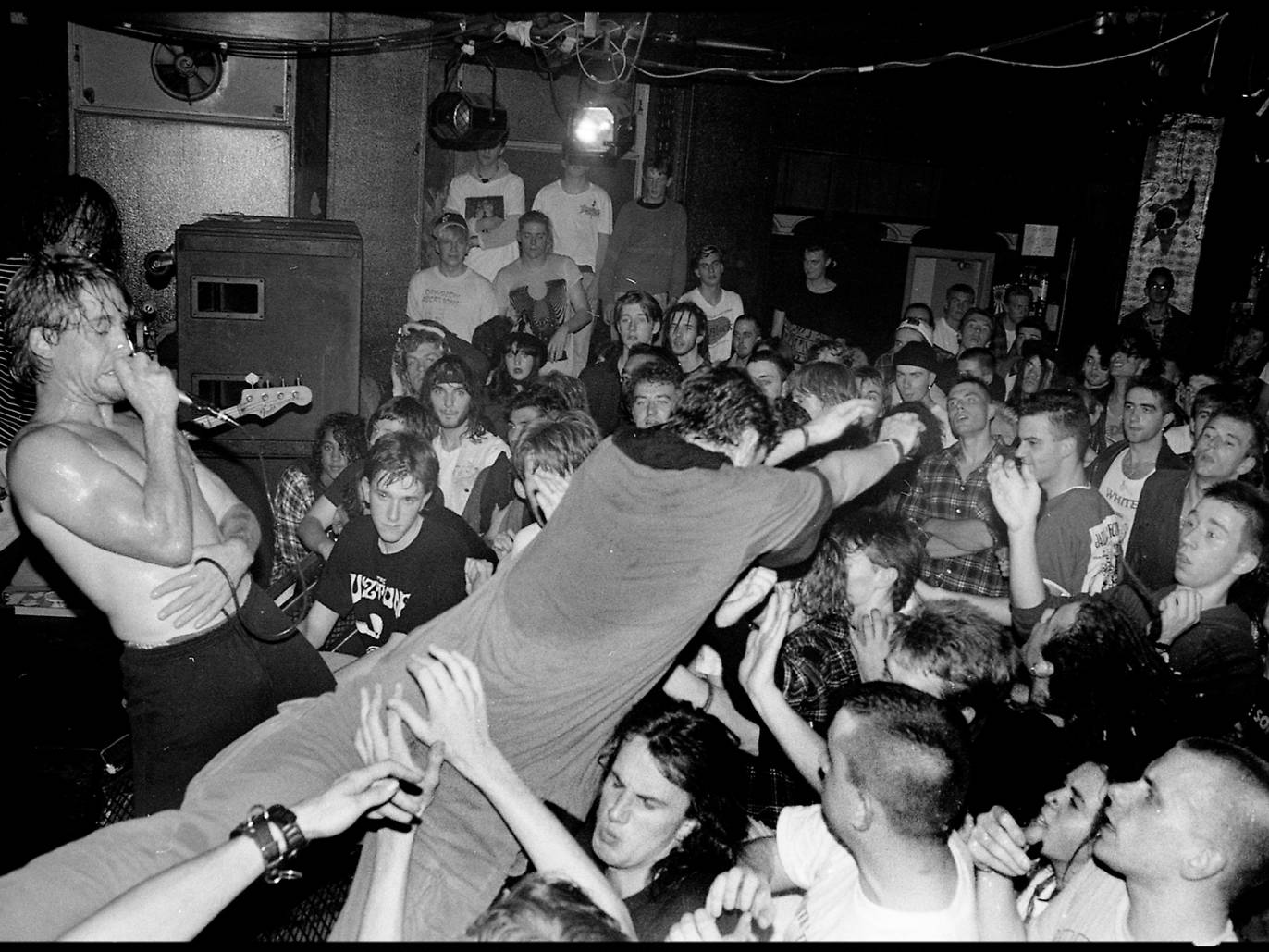 24 photos of lost Leeds and the music scene of the '80s and '90s