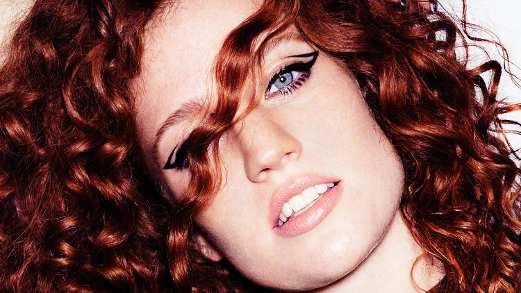 jess glynne right here video