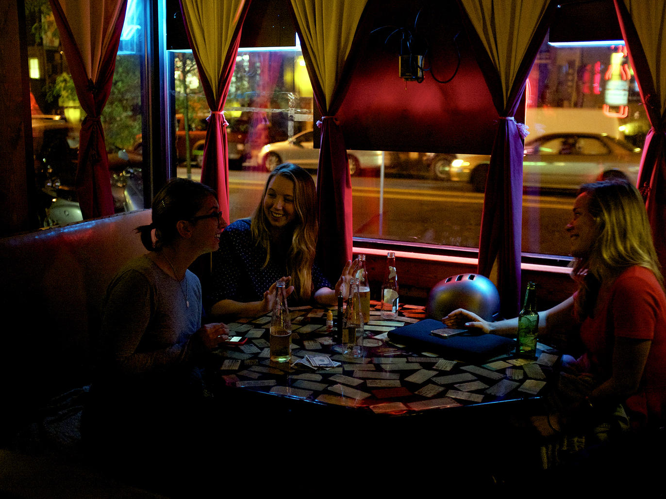 Best dive bars in Washington DC for cheap drinks