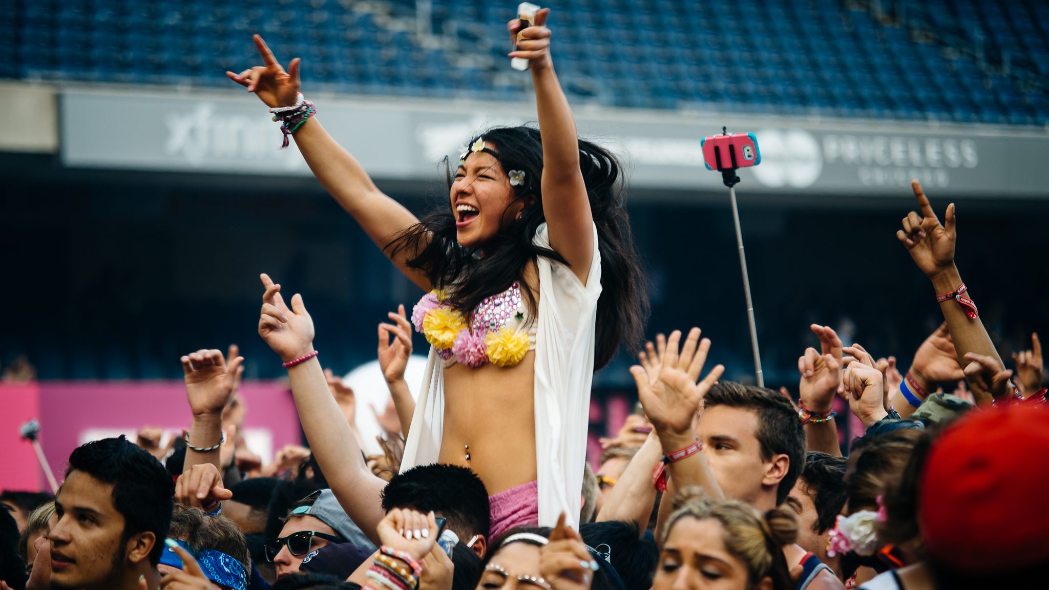 Spring Awakening 2015 Djs And Attendees At Soldier Field