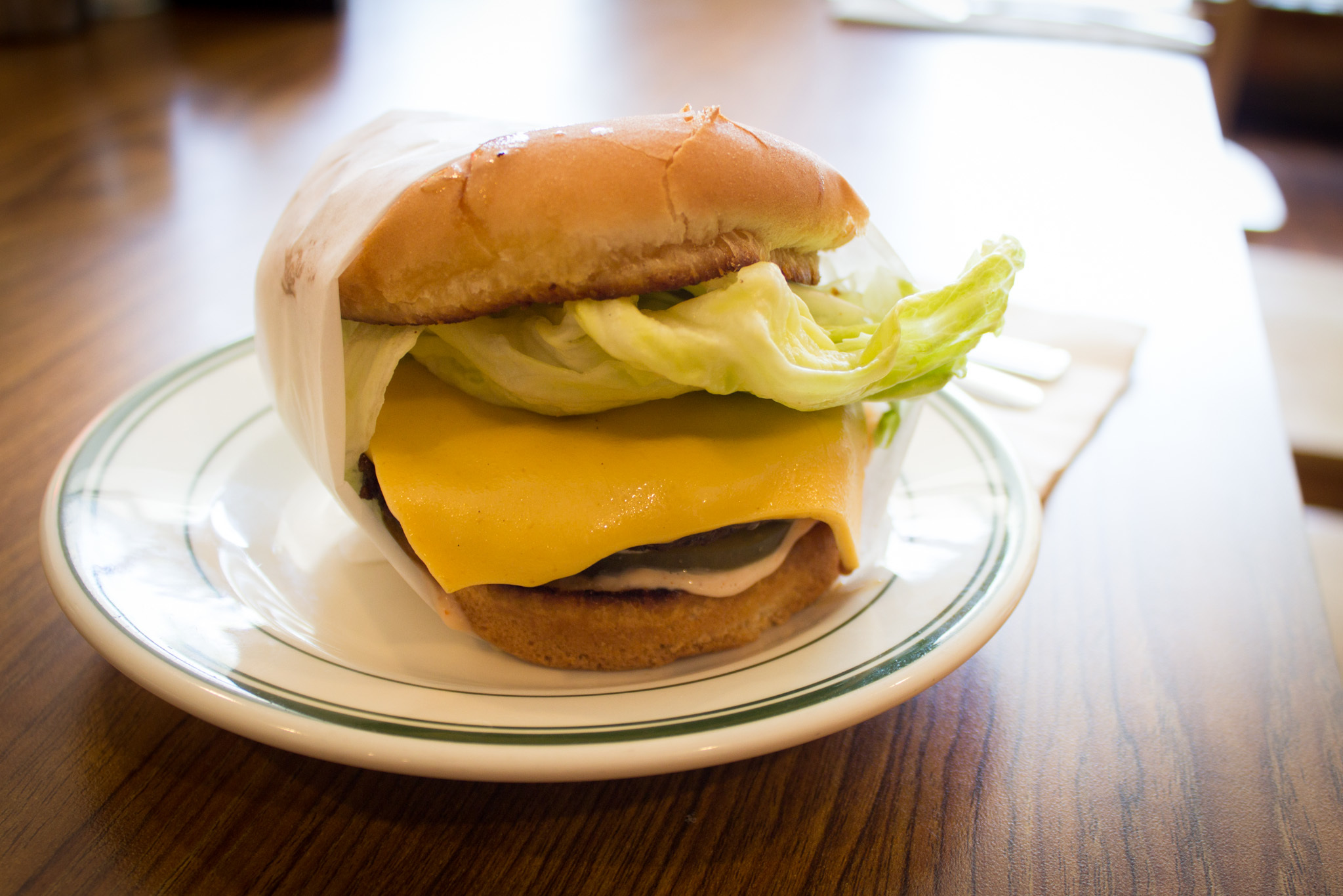 24 Best Burgers In Los Angeles Ranked