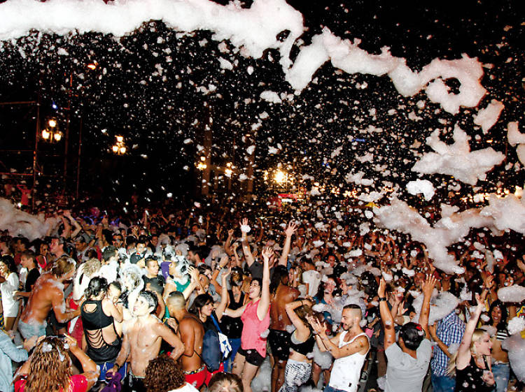 Gay Pride 2015: The foam party