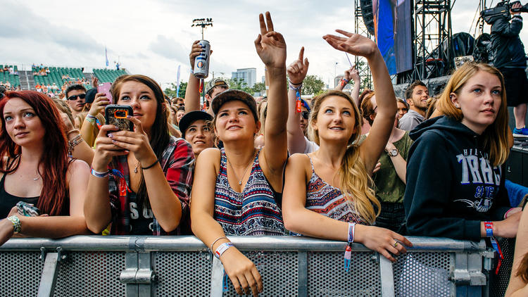 Windy City LakeShake Country Music Festival, June 20, 2015 at Northerly Island, Chicago.