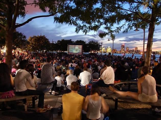 outdoormovies.jpg outdoormovies.jpg