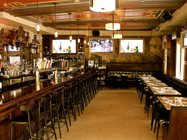 pariscafe.jpg pariscafe.jpg
