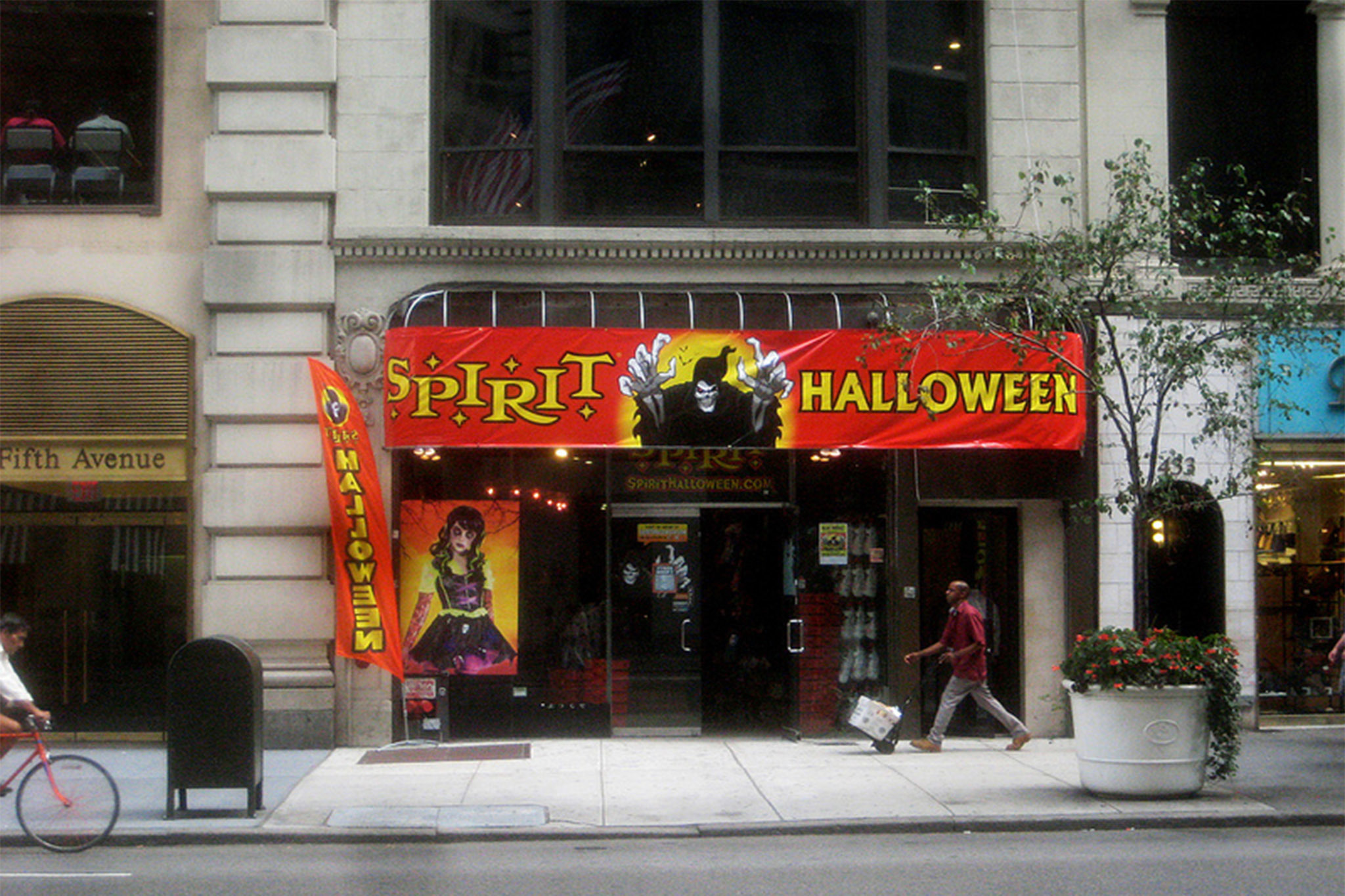 Best Halloween costume stores in NYC for kids