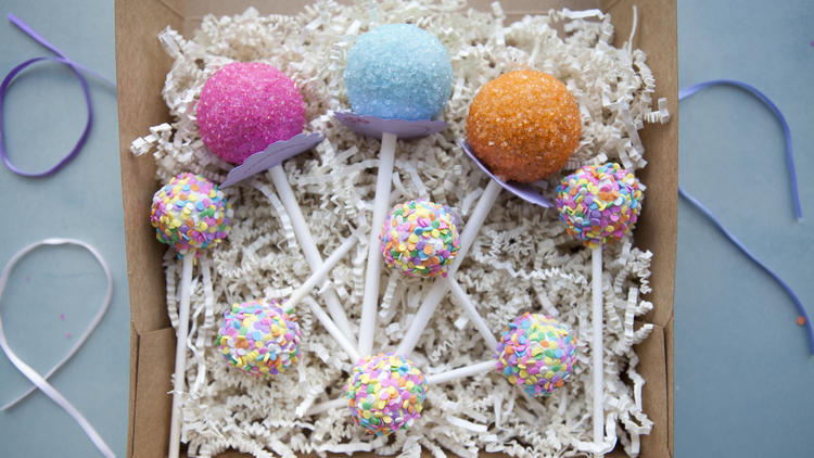 Cutest way to eat cake: Stick&Pop cake pops